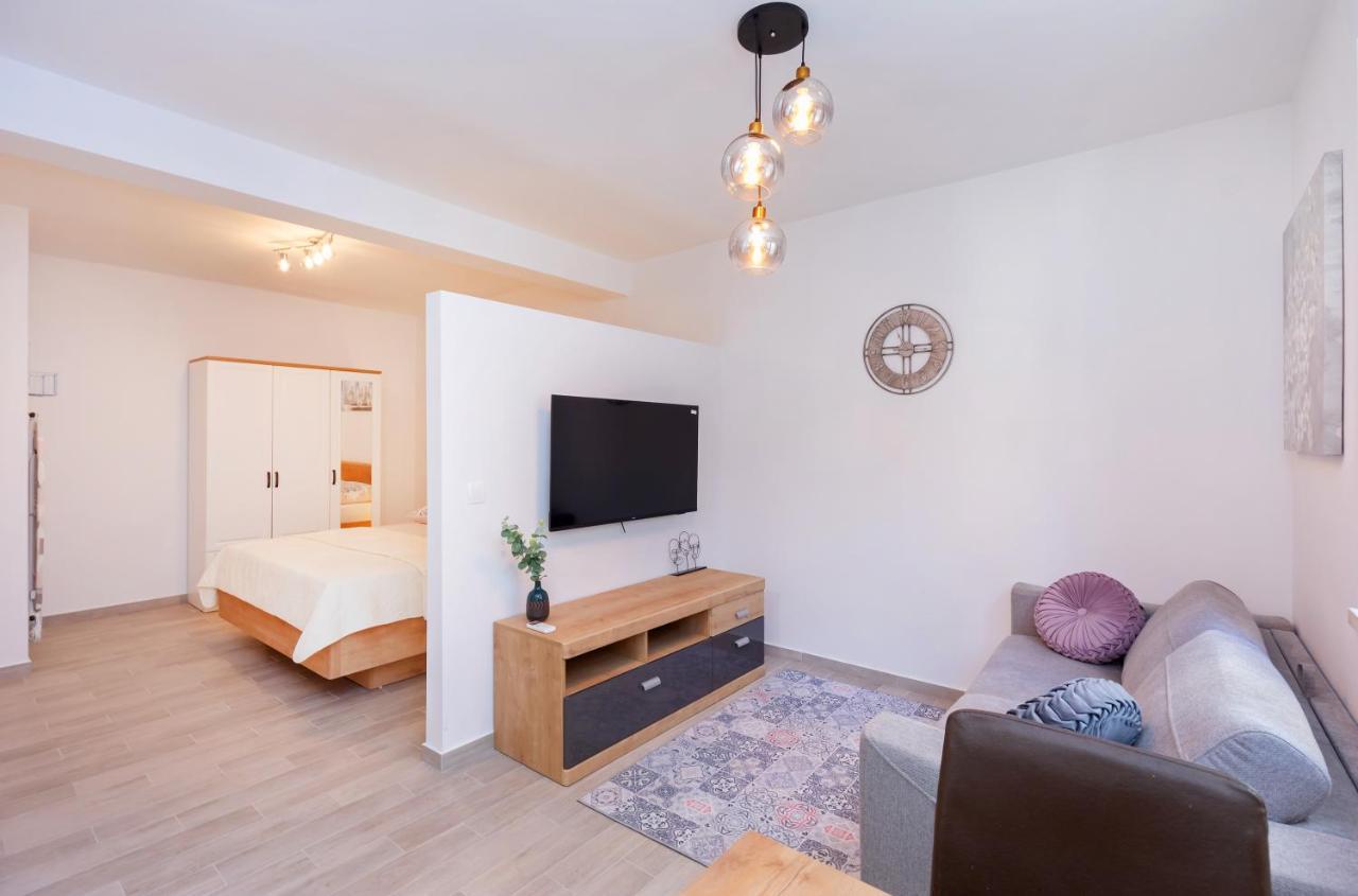 Apartments Cvijeta ดูบรอฟนิก ภายนอก รูปภาพ