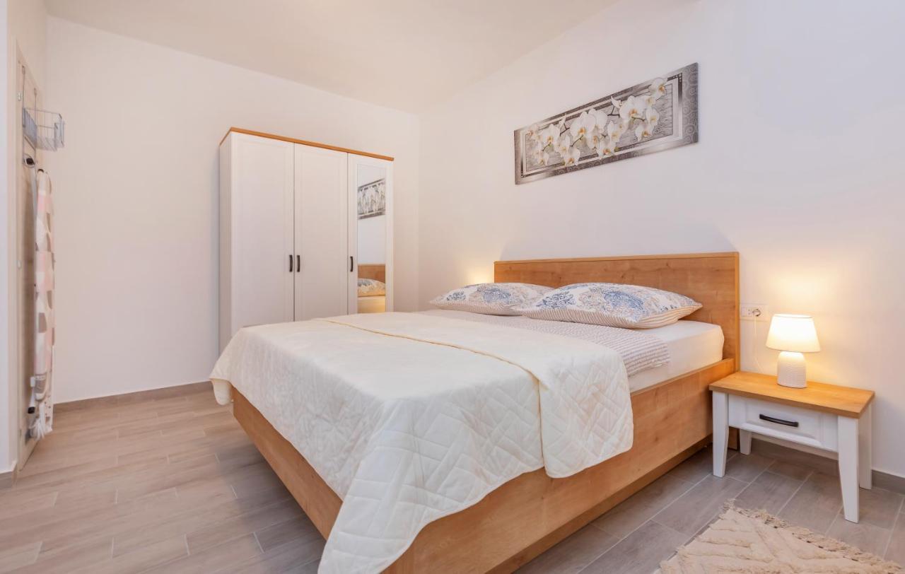 Apartments Cvijeta ดูบรอฟนิก ภายนอก รูปภาพ