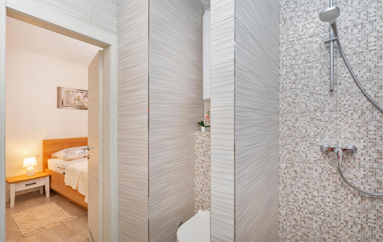 Apartments Cvijeta ดูบรอฟนิก ภายนอก รูปภาพ