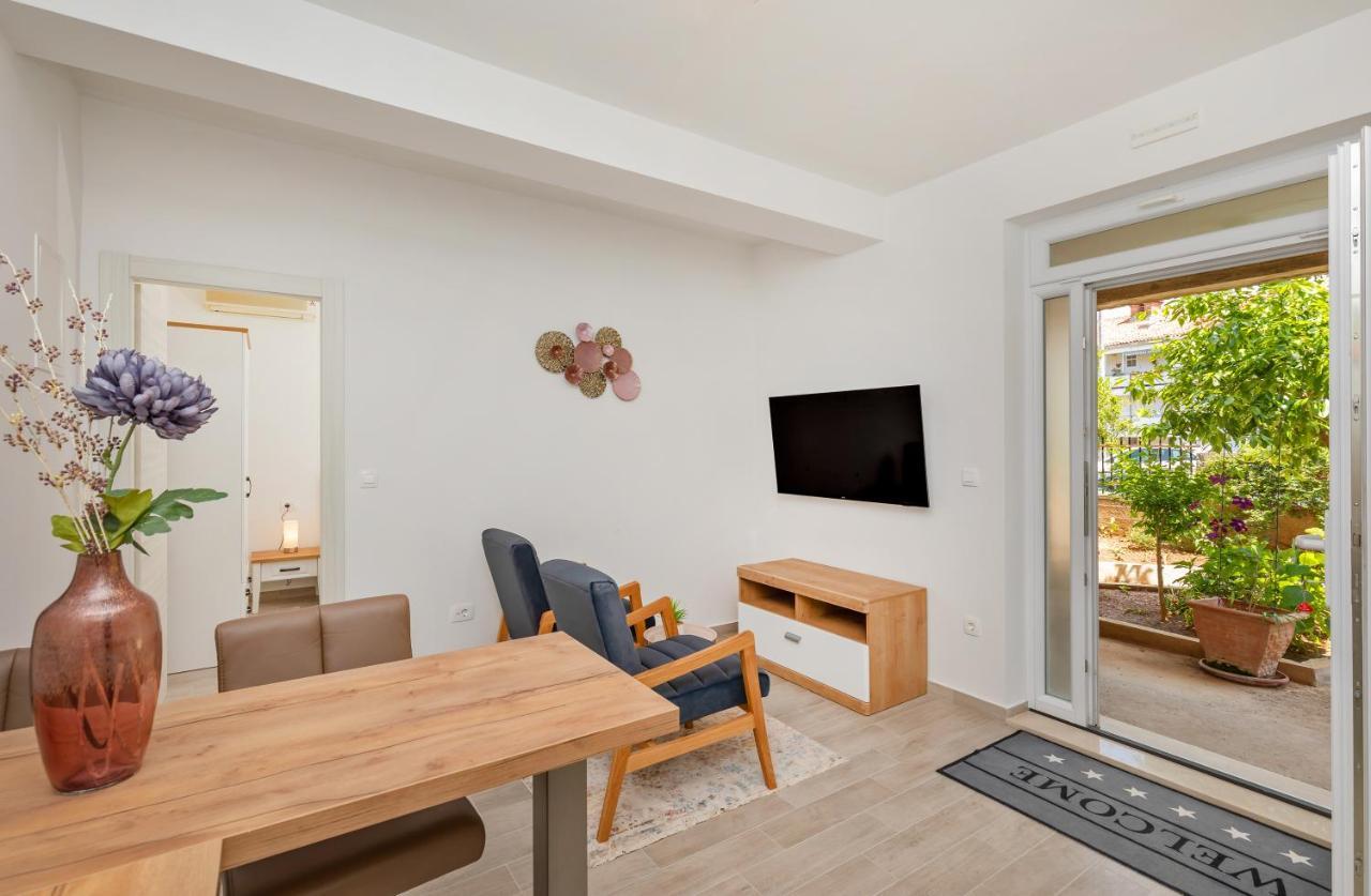 Apartments Cvijeta ดูบรอฟนิก ภายนอก รูปภาพ